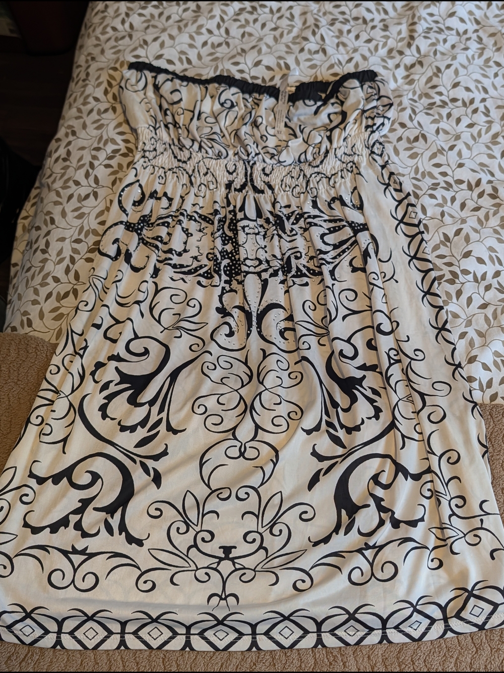 Women’s Black and White Strapless Printed Dress